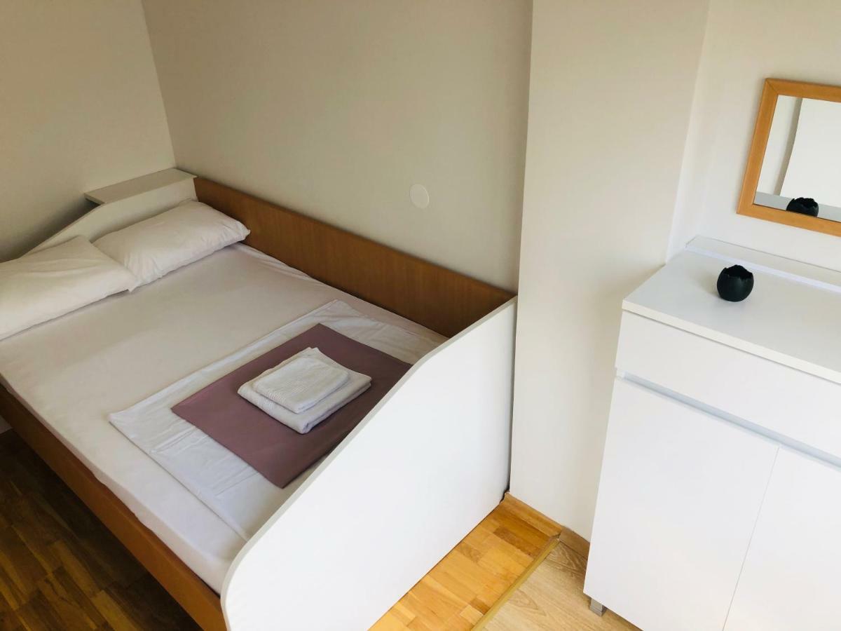 Baron Apartment โอครีด ภายนอก รูปภาพ